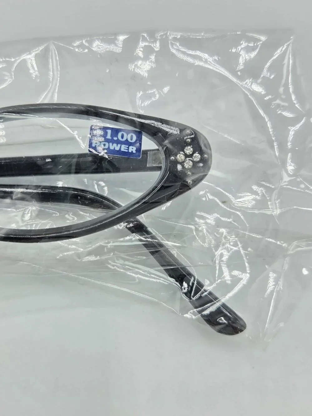 Reading Glasses with Rhinestone Accents - Black Oval +1.00
